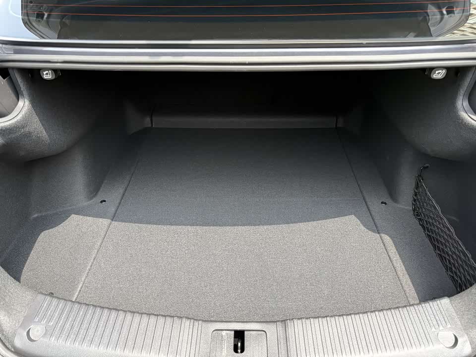 Hongqi H5 Hongqi H5