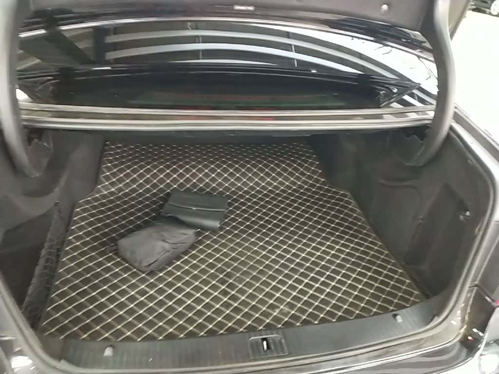 Mercedes-Benz E-Class, 2015 19
