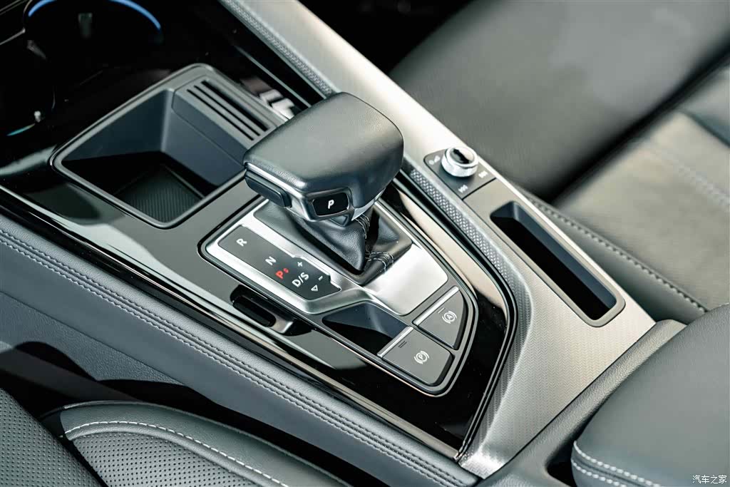Audi A4L, 2023 11