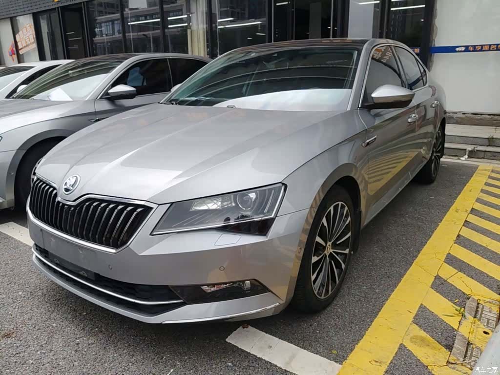 Skoda Superb, 2018 2