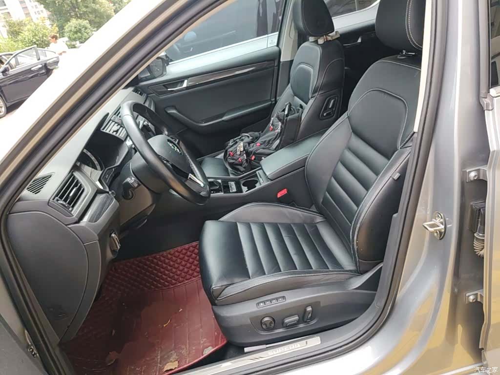 Skoda Superb, 2018 12