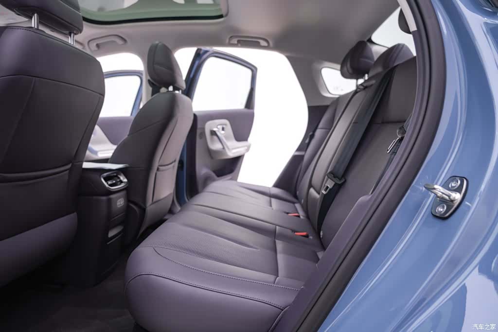 Leapmotor B01, 2025 28