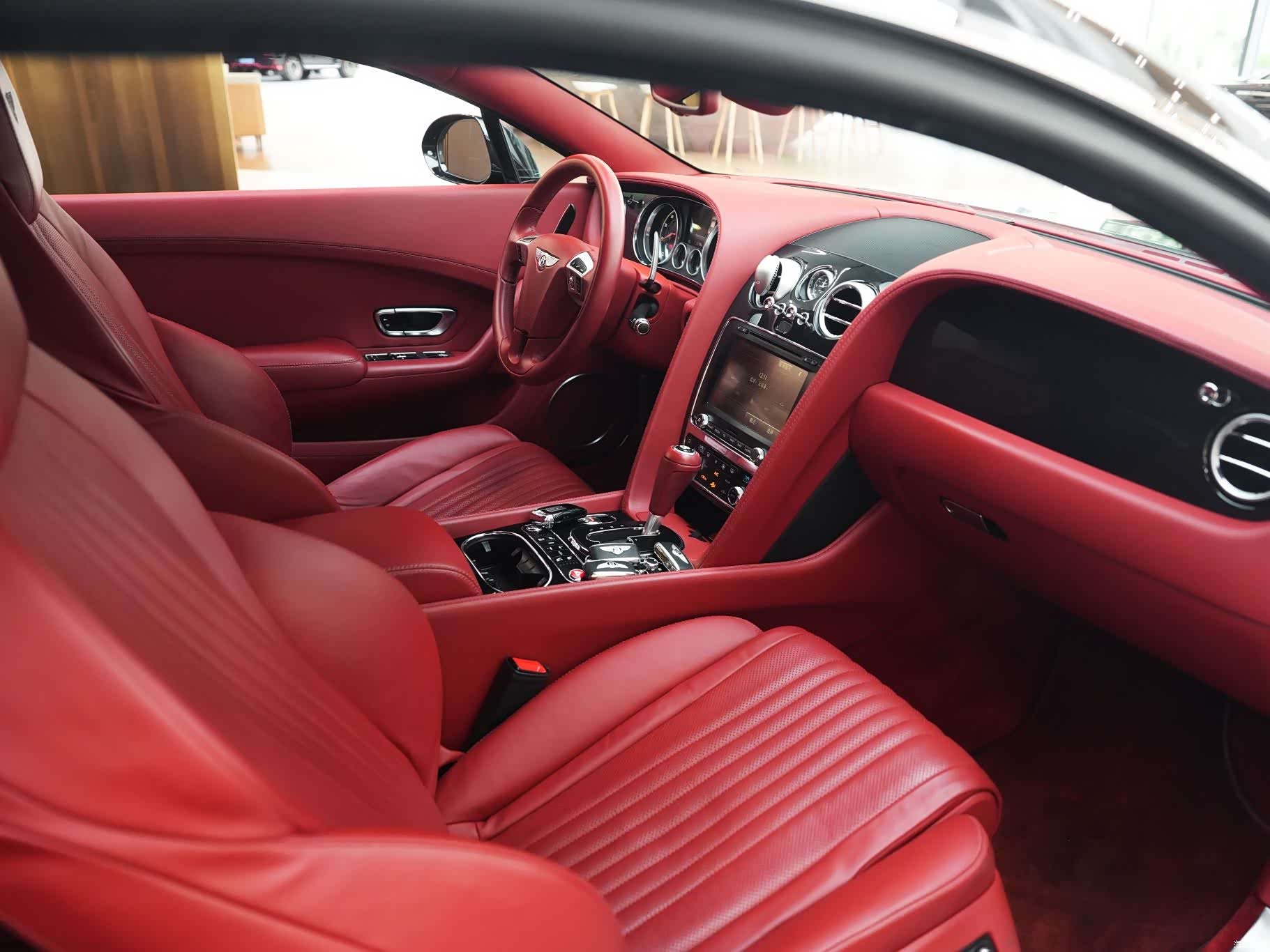 Bentley Continental GT, 2017 10