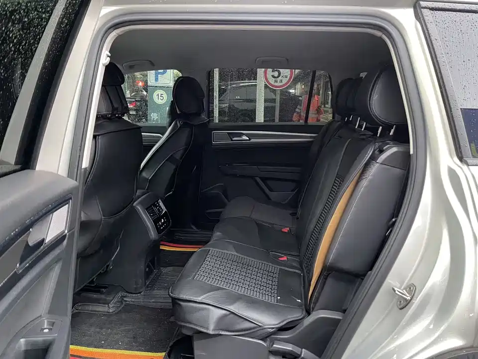 Volkswagen Tourang Volkswagen Tourang