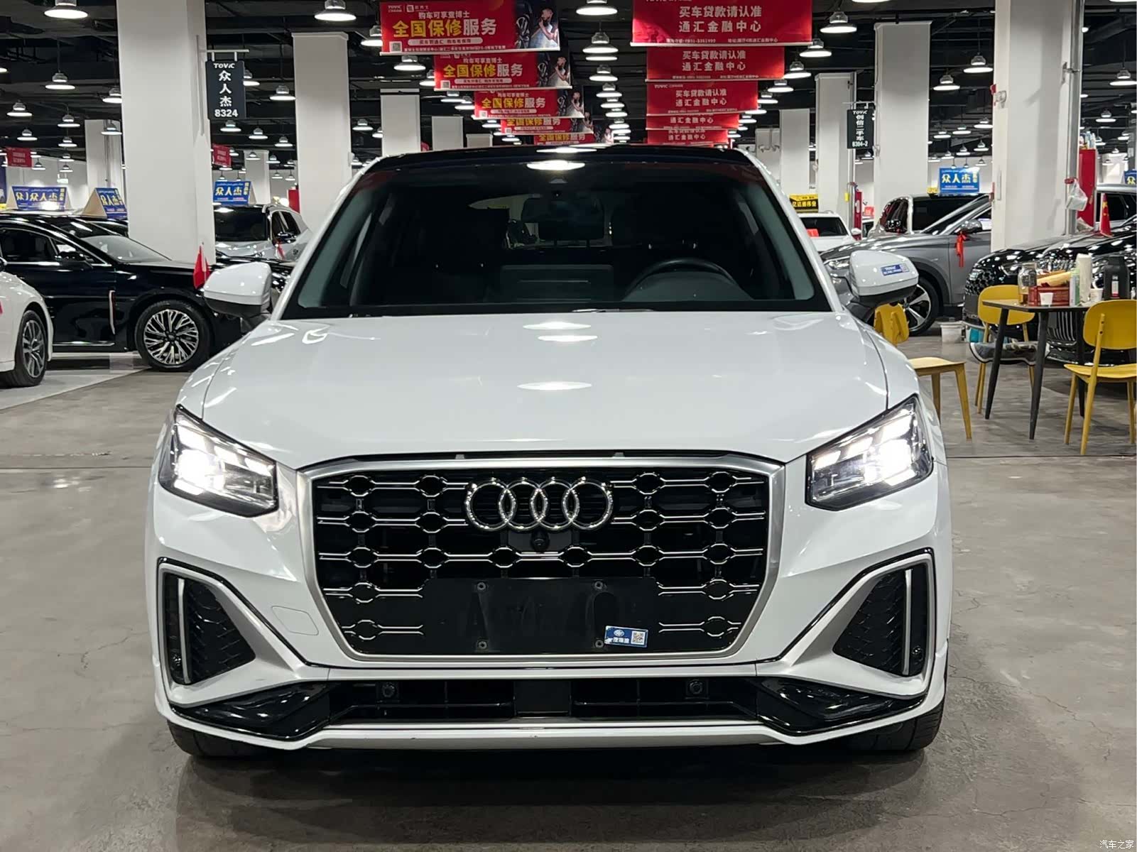 Audi Q2L, 2022 1