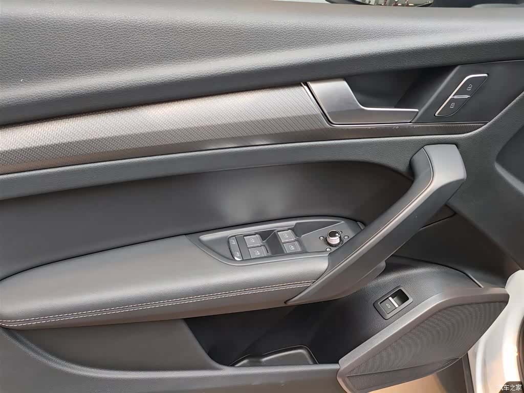 Audi Q5L, 2024 12