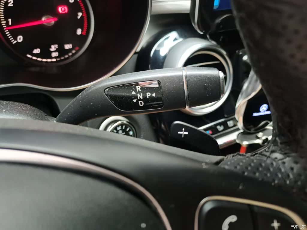 Mercedes-Benz GLC, 2017 15