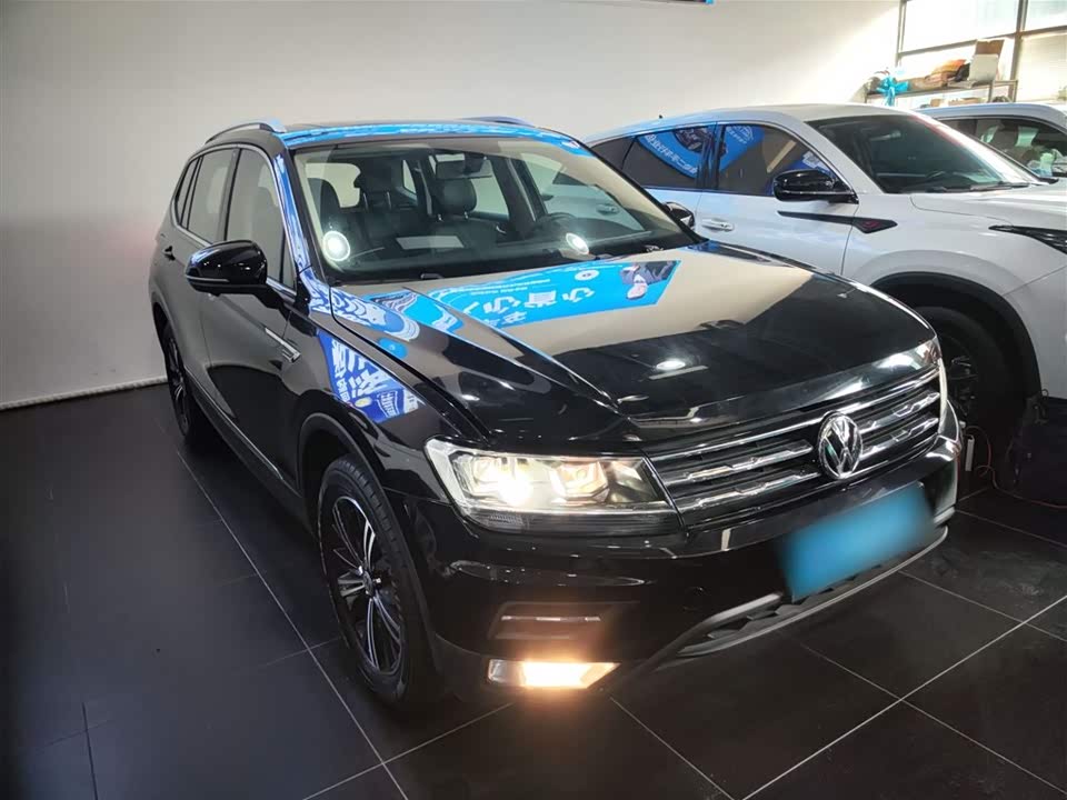 Volkswagen Tiguan L