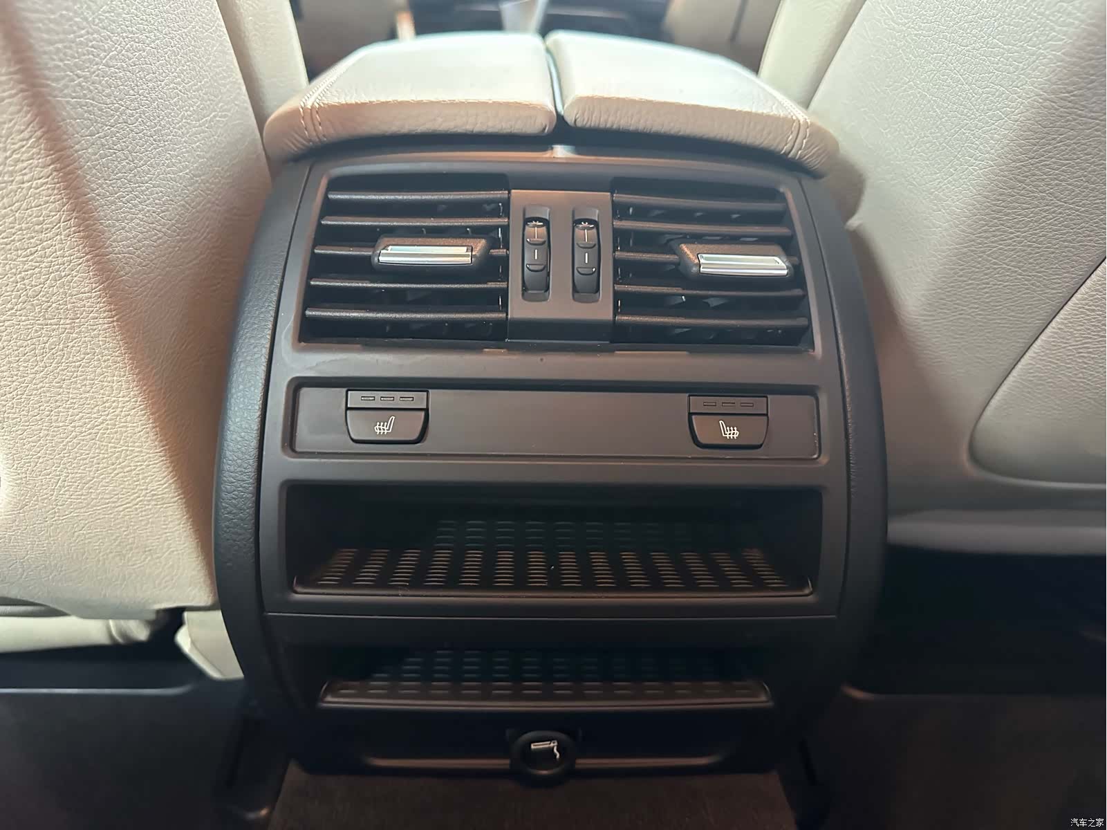 BMW 5 Series, 2012 22