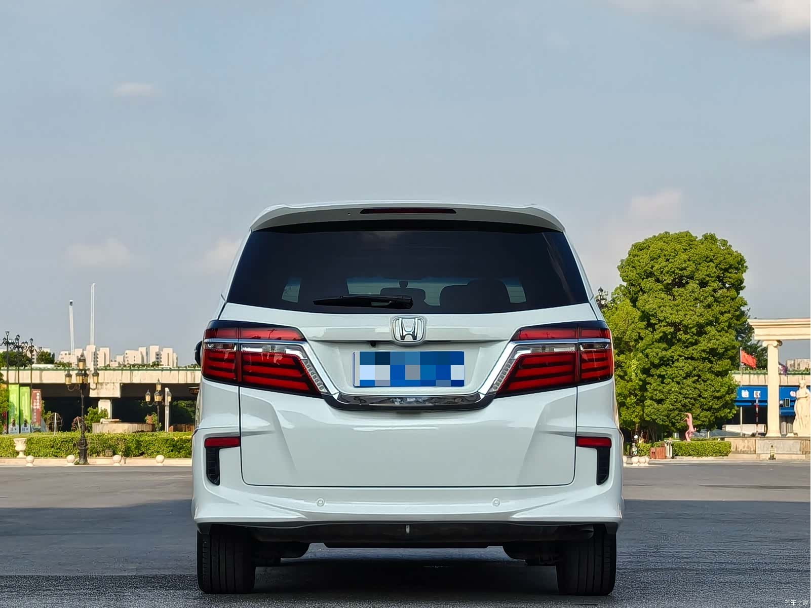 Honda Elysion, 2017 8