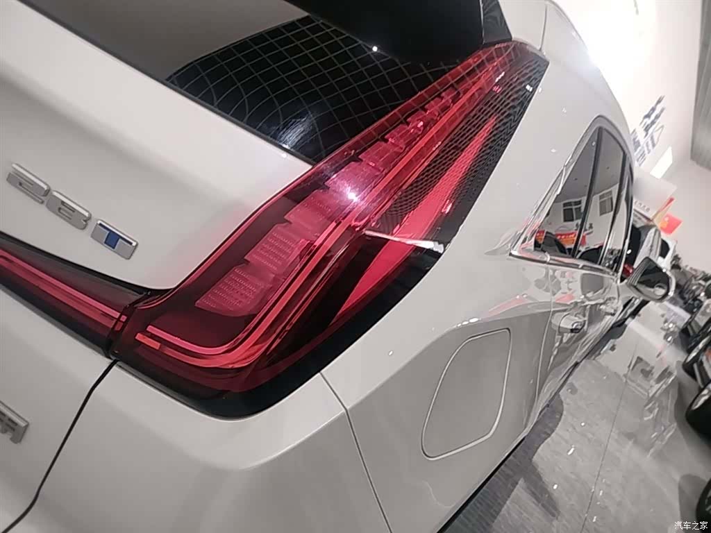 Cadillac XT4, 2022 8