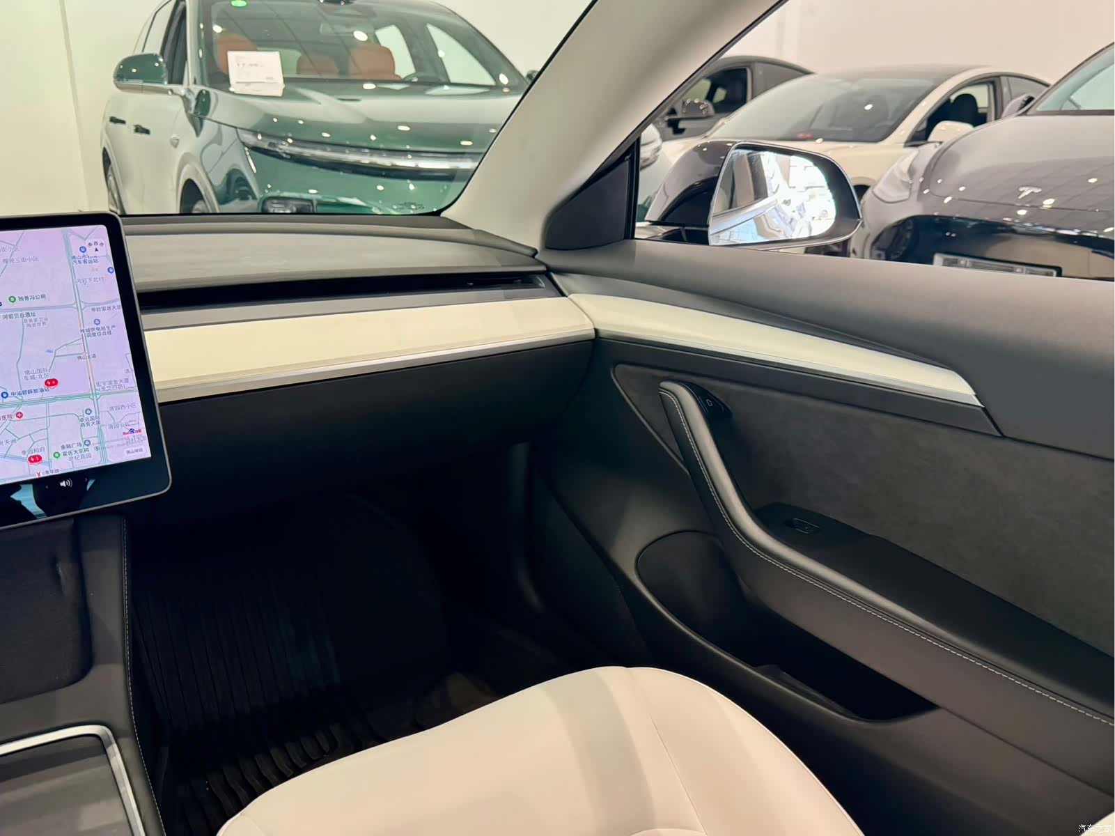 Tesla Model 3, 2021 12