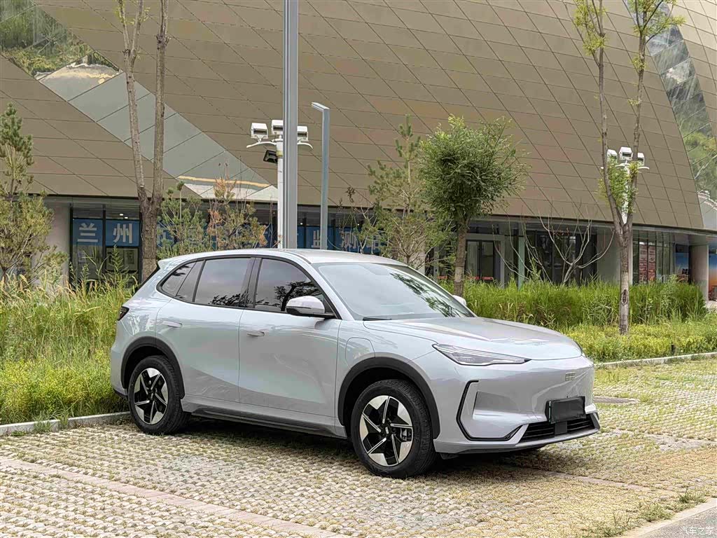 Geely Galaxy E5, 2026 3