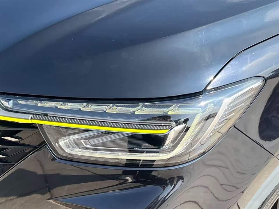 Roewe RX5
