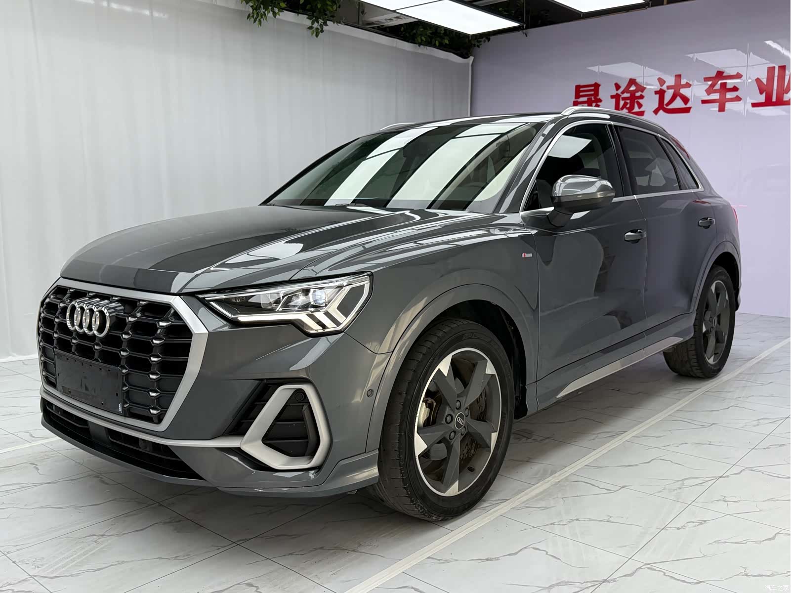 Audi Q3, 2022 1