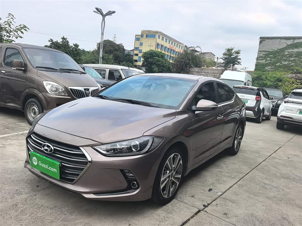 Hyundai Elantra