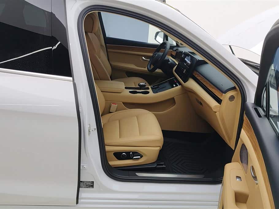 AITO Ask the world M5