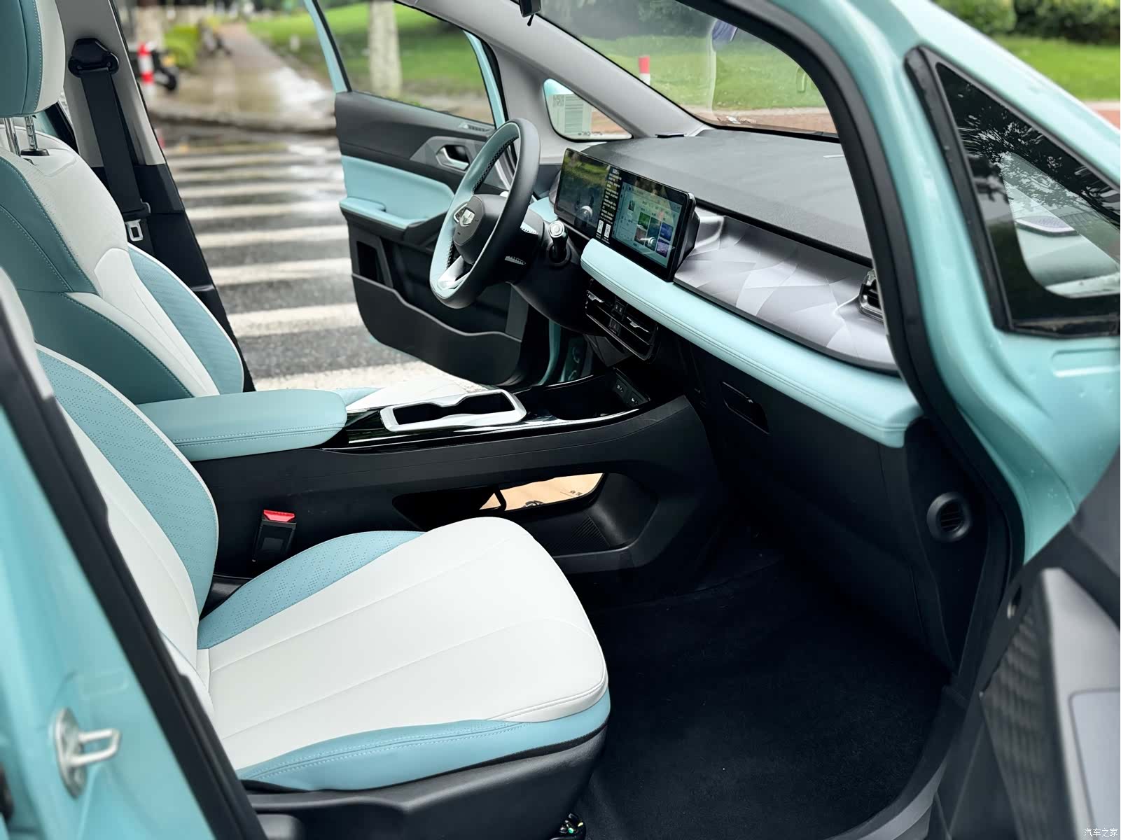 Geely E, 2024 10