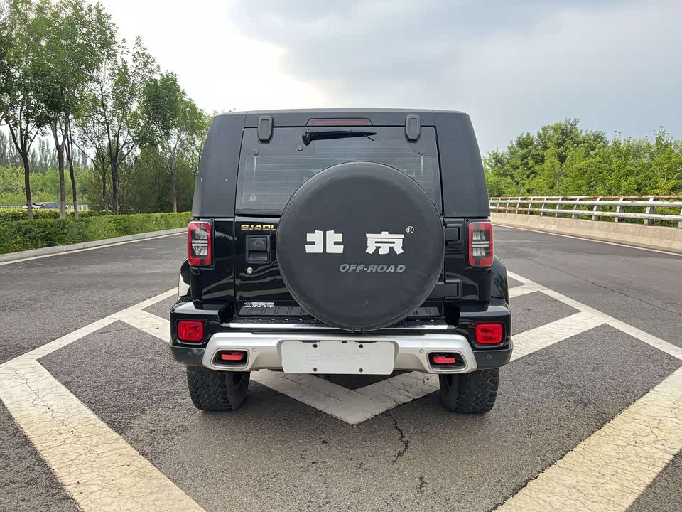 Beijing BJ40