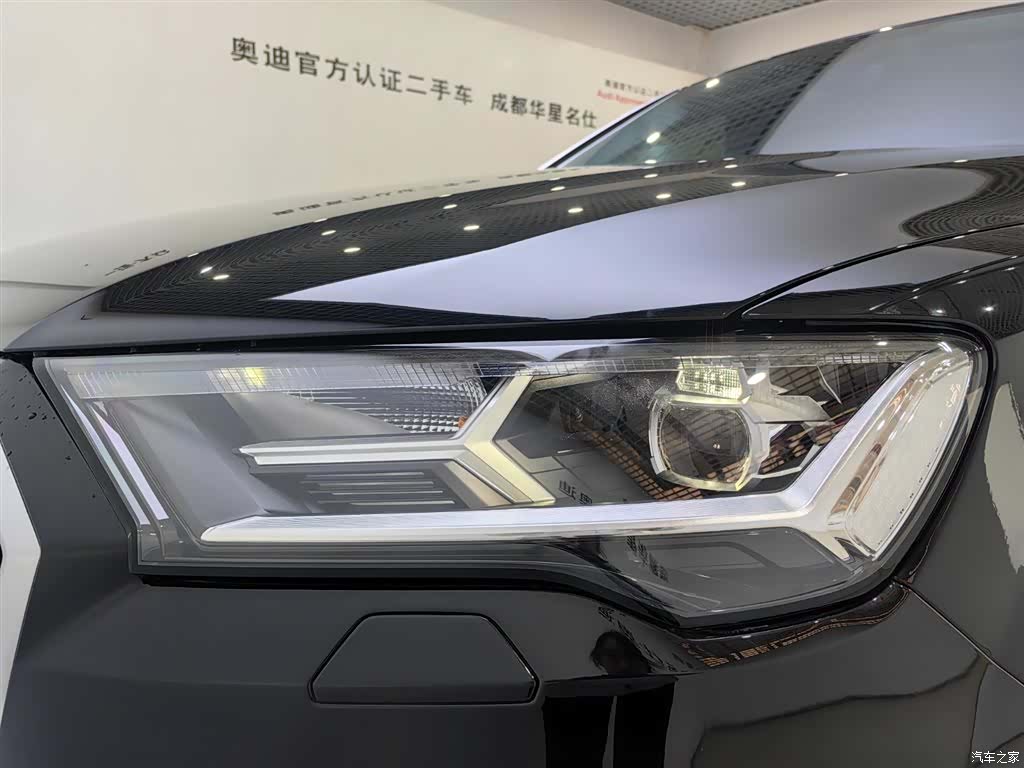 Audi Q7, 2022 8