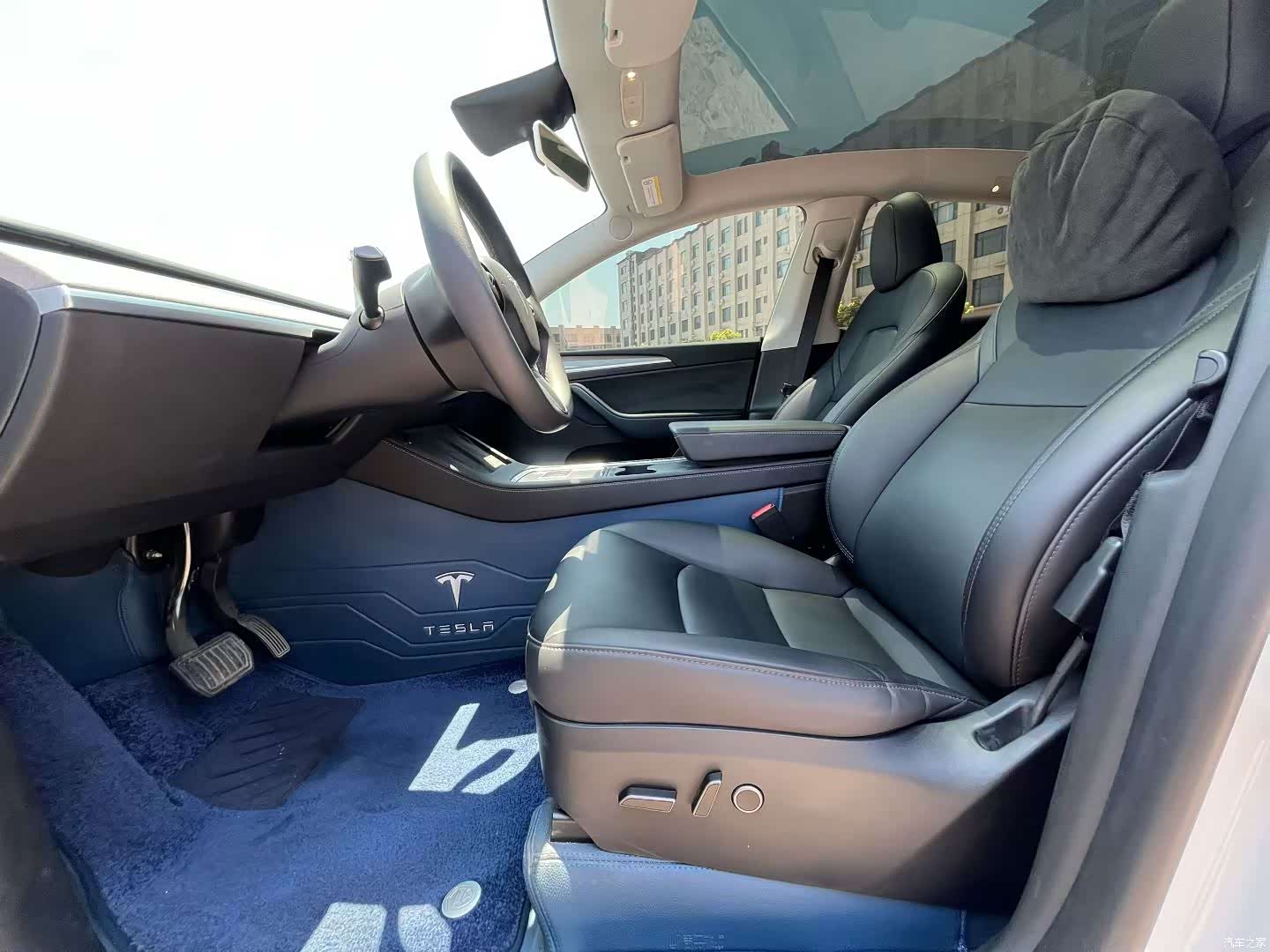 Tesla Model Y, 2024 все фото