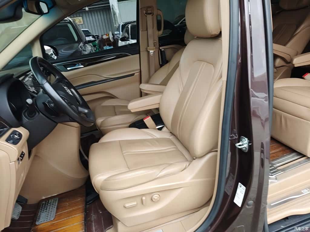 Buick GL8, 2019 15