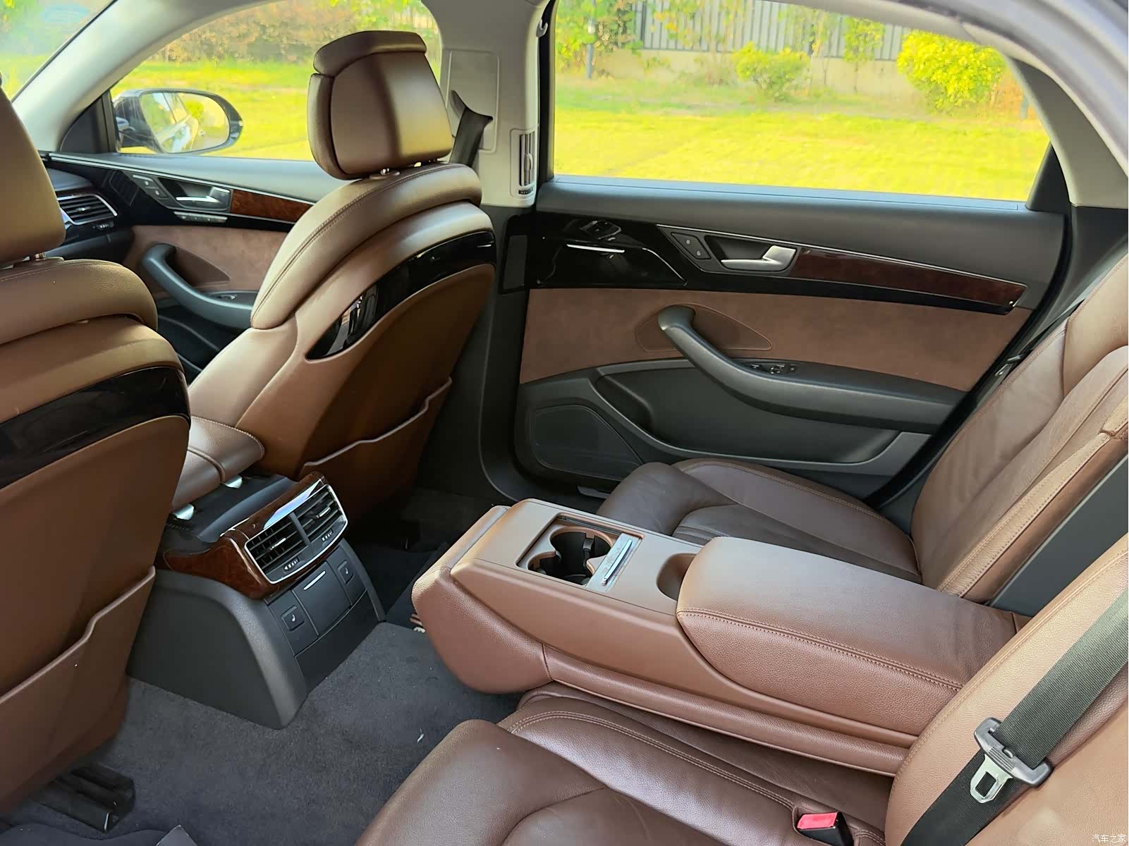 Audi A8L, 2013 25