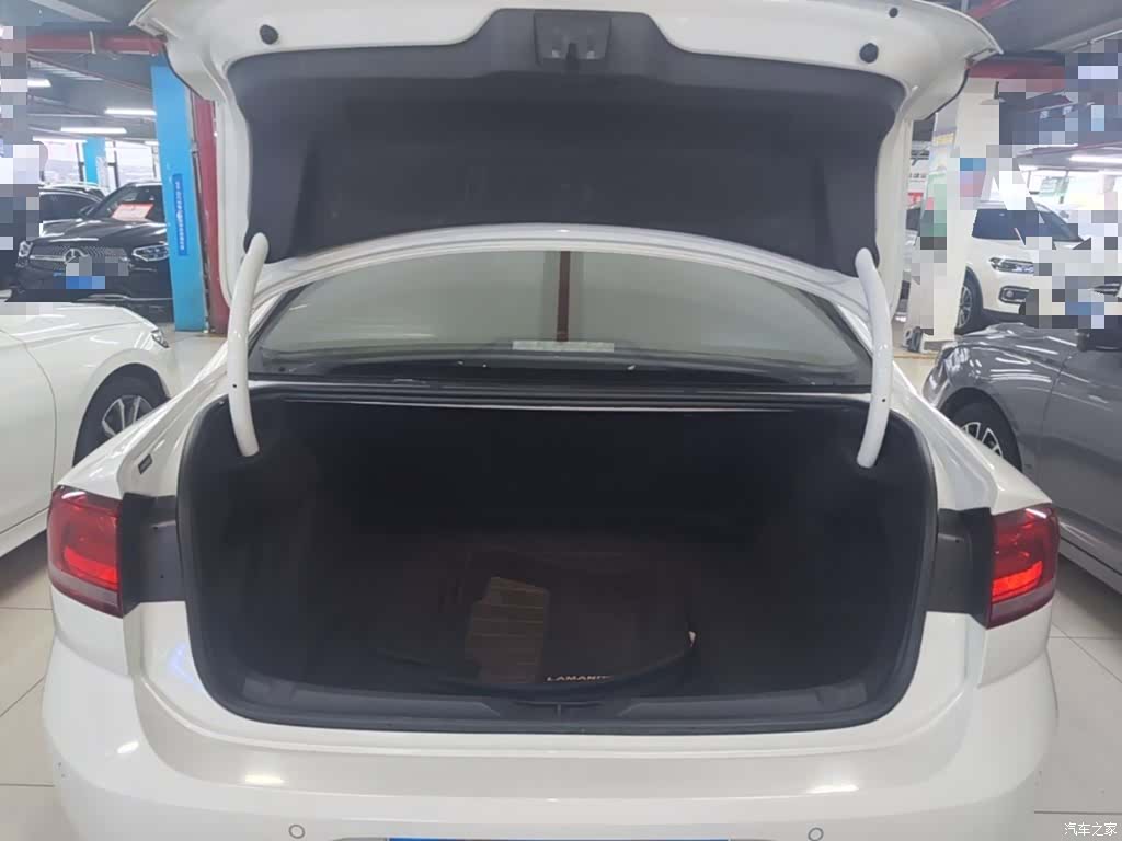Volkswagen Lamando, 2017 19