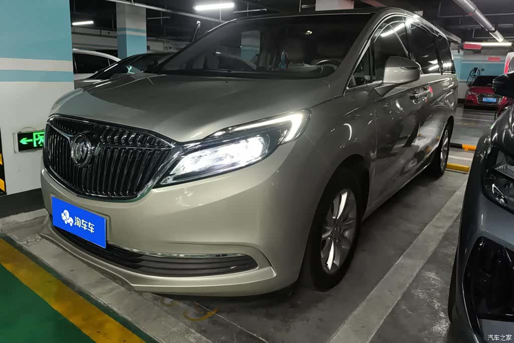 Buick GL8, 2019 1