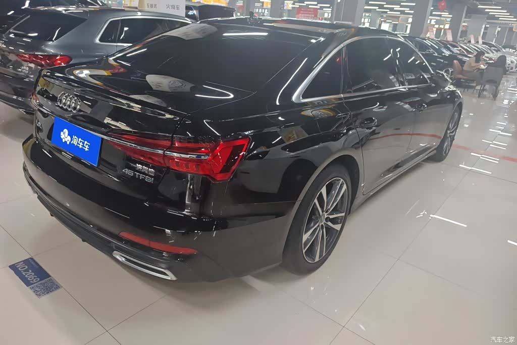 Audi A6L, 2021 3