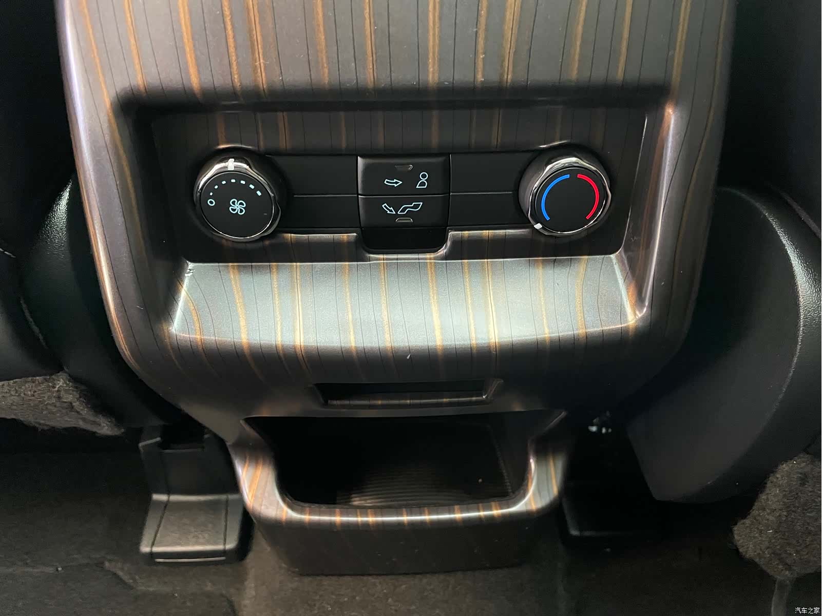 Ford Edge, 2022 14