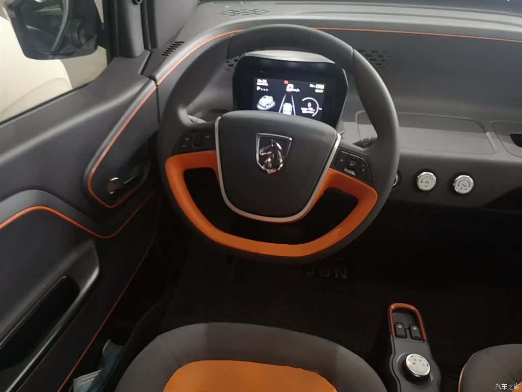 Wuling E100, 2018 11