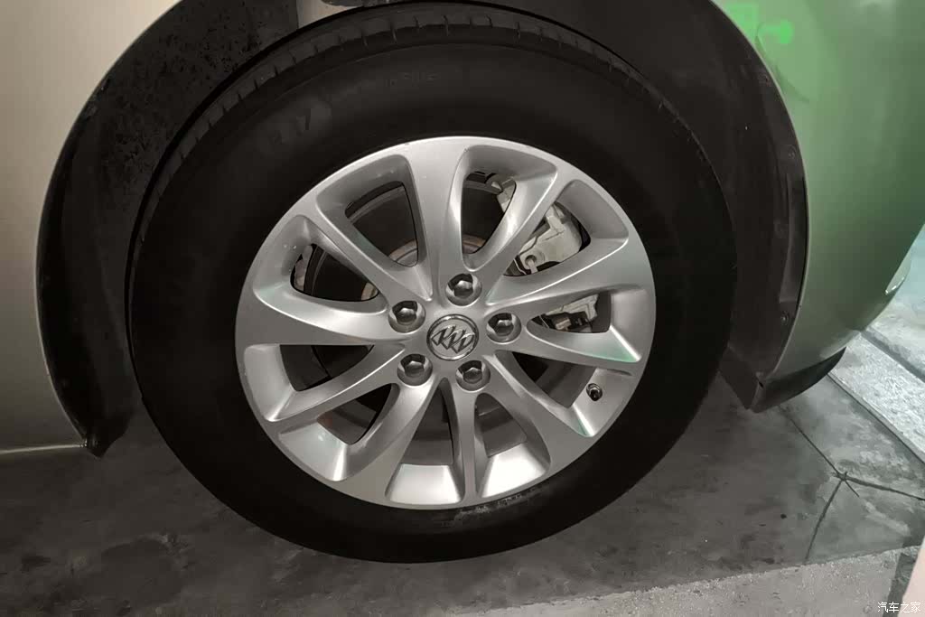 Buick GL8, 2019 6