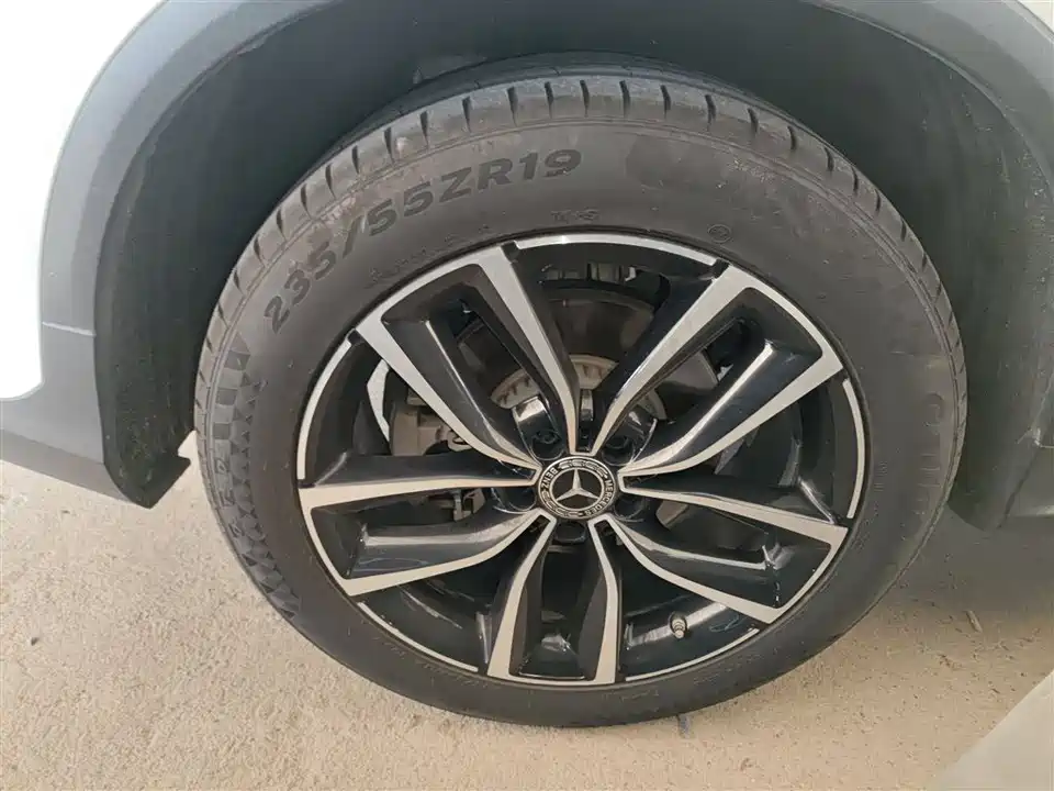 Mercedes-Benz GLC Mercedes-Benz GLC