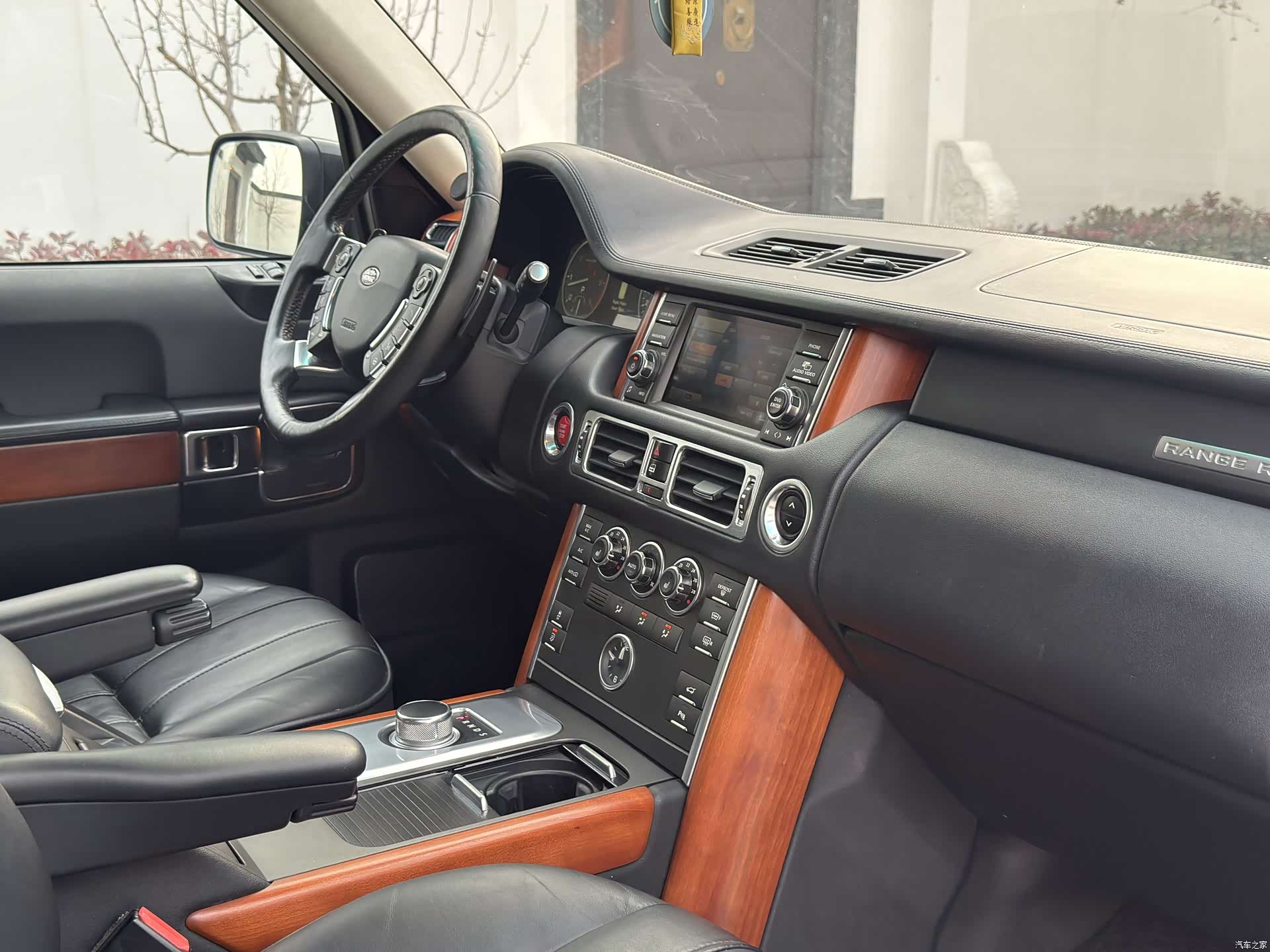Land Rover Range Rover, 2012 11