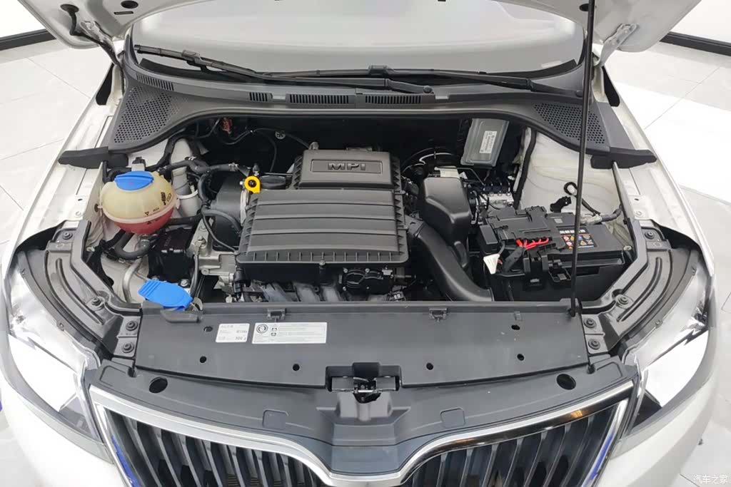 Skoda Rapid, 2016 10