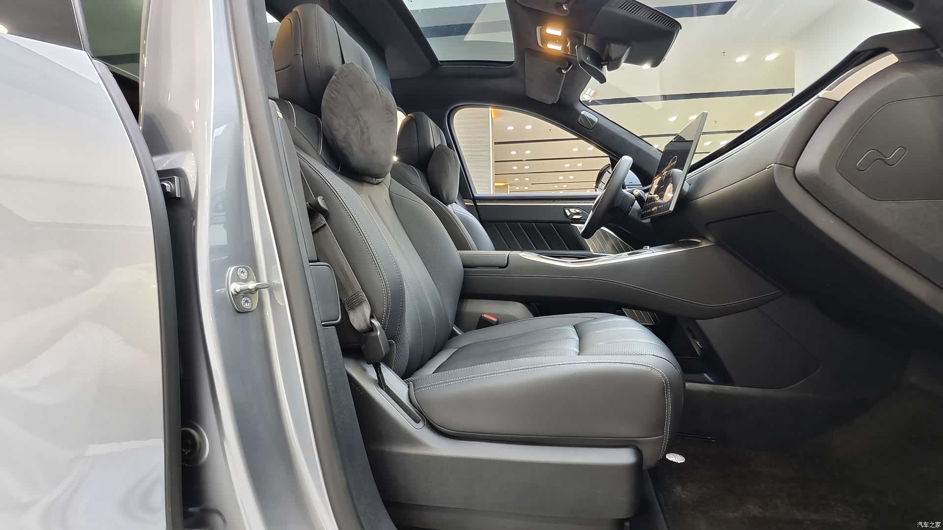 NIO L90, 2025 14
