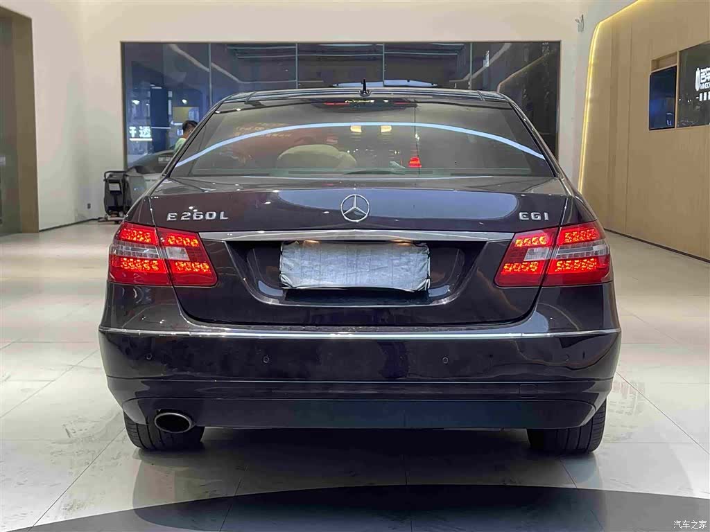 Mercedes-Benz E-Class, 2012 6