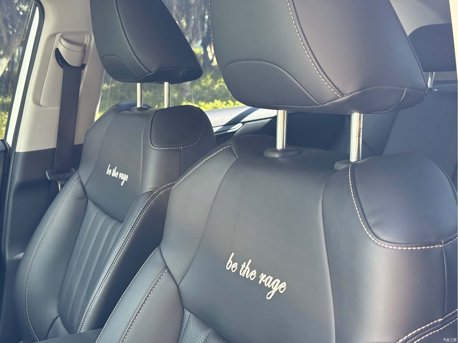 Toyota RAV4, 2021 14