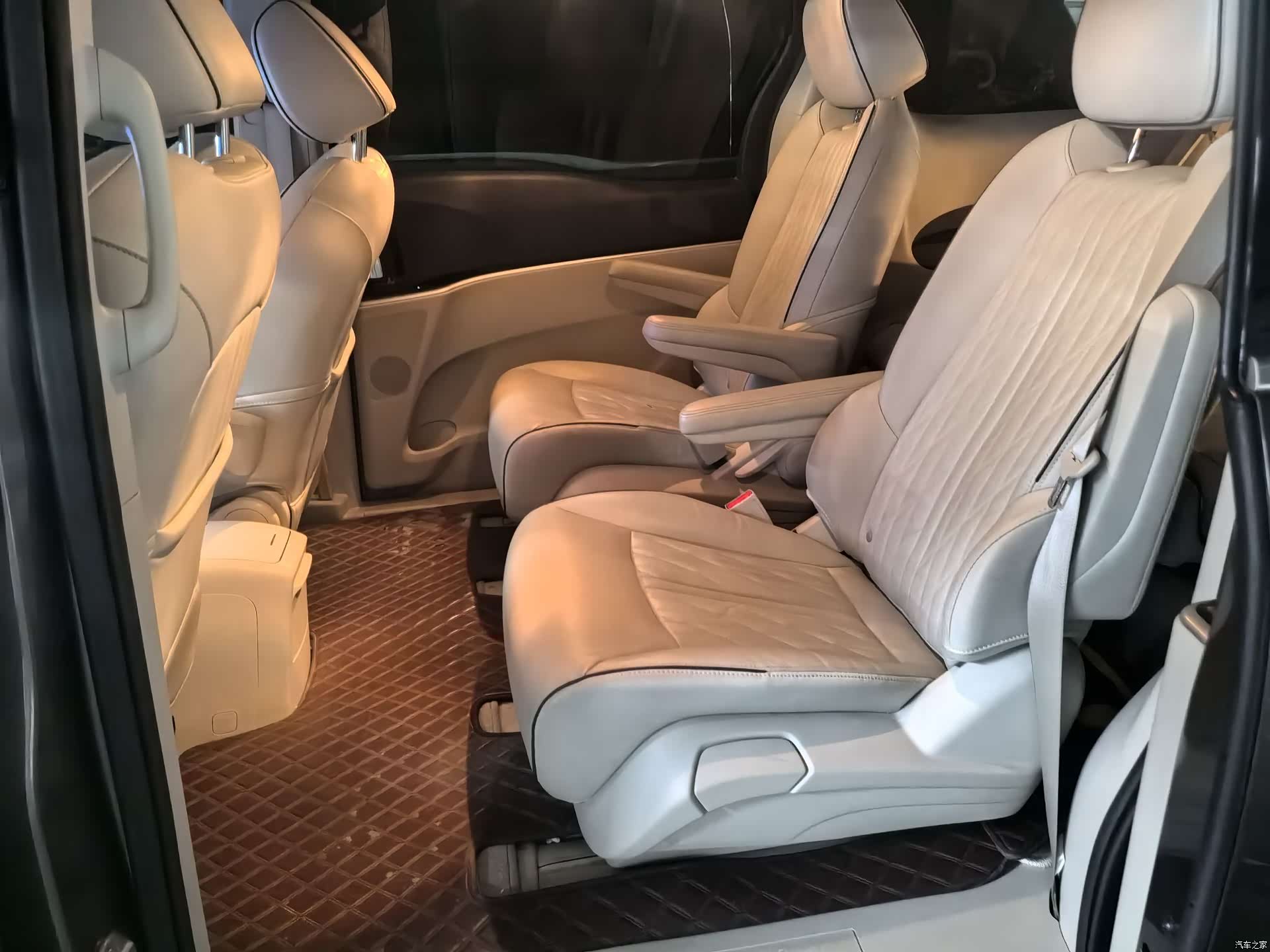 Buick GL8, 2022 все фото