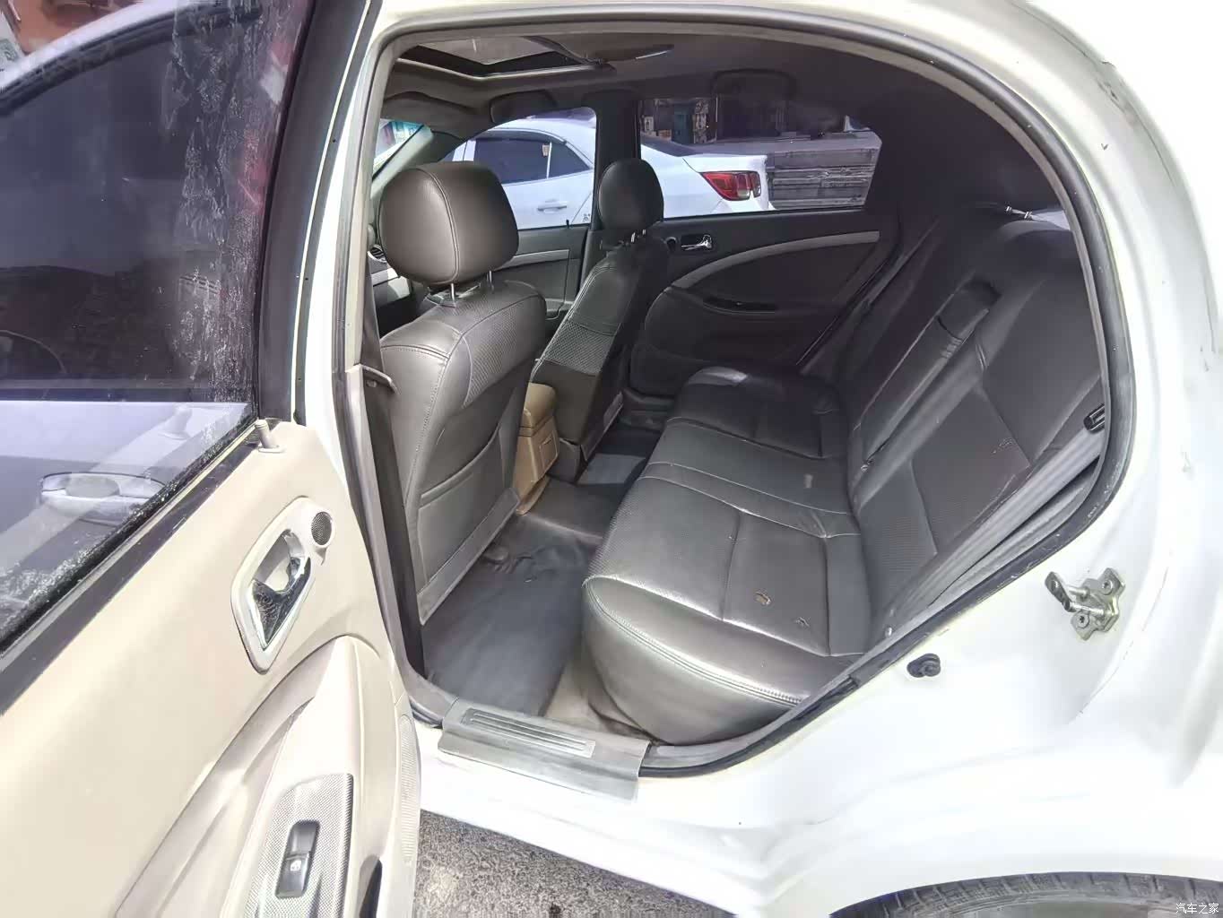 Buick 1.6LX-AT, 2007 9