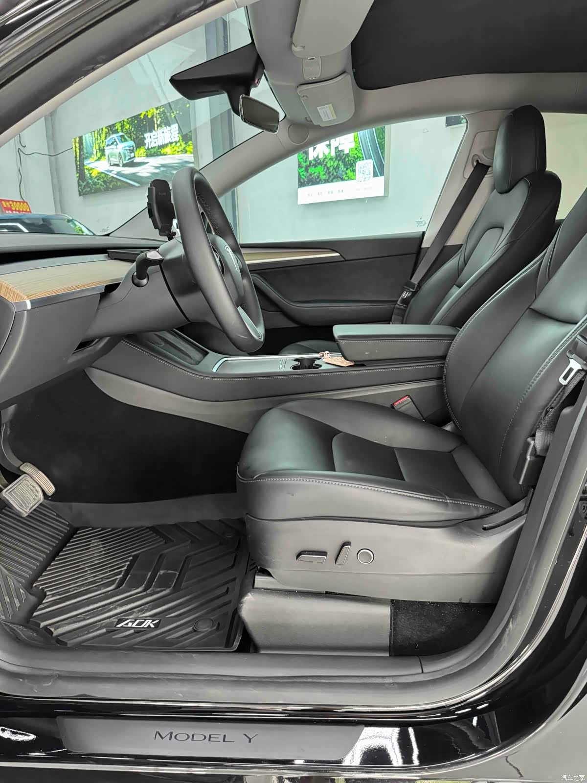 Tesla Model Y, 2022 7