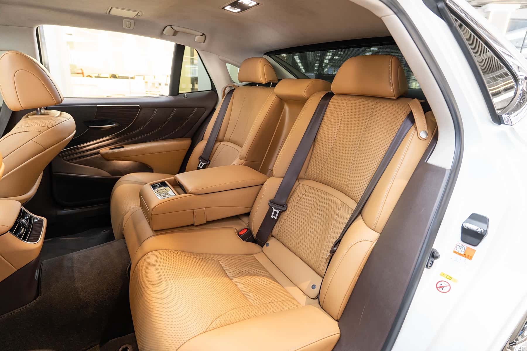 Lexus LS, 2019 12