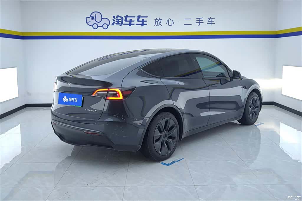 Tesla Model Y, 2024 3