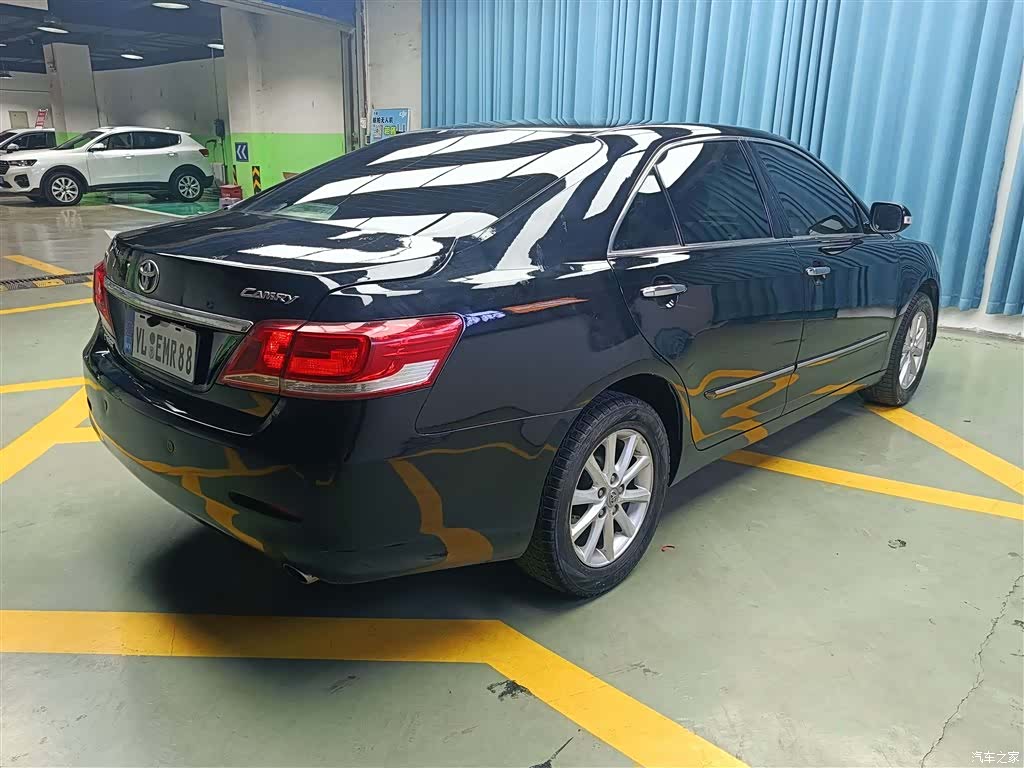 Toyota Camry, 2010 7