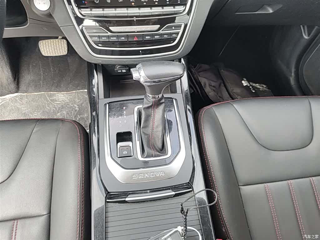 BAIC V, 2019 14