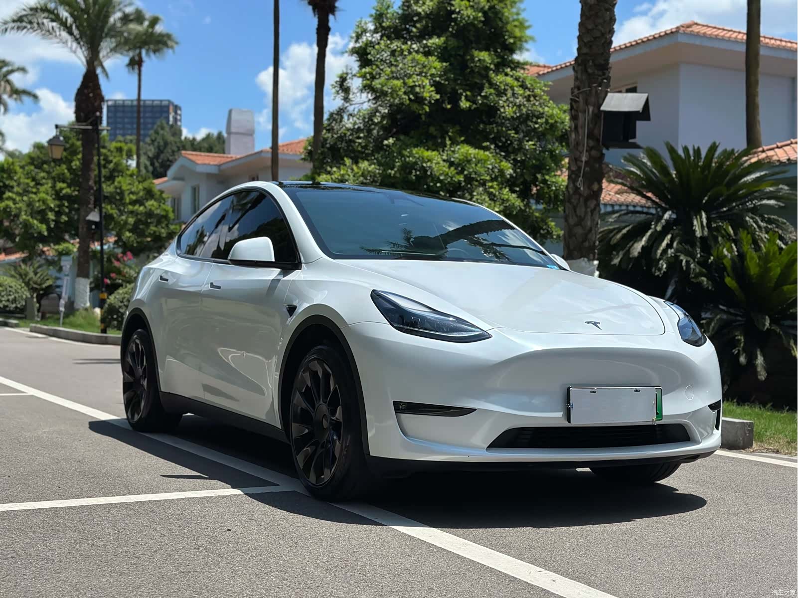 Tesla Model Y, 2024 3