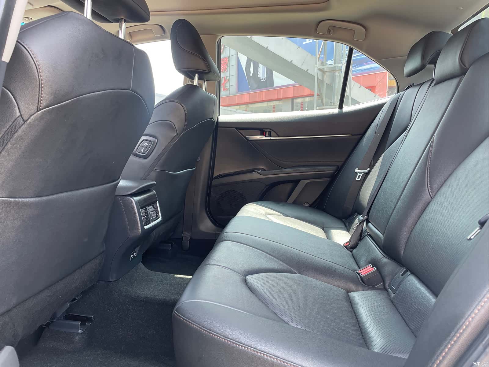 Toyota Camry, 2023 8