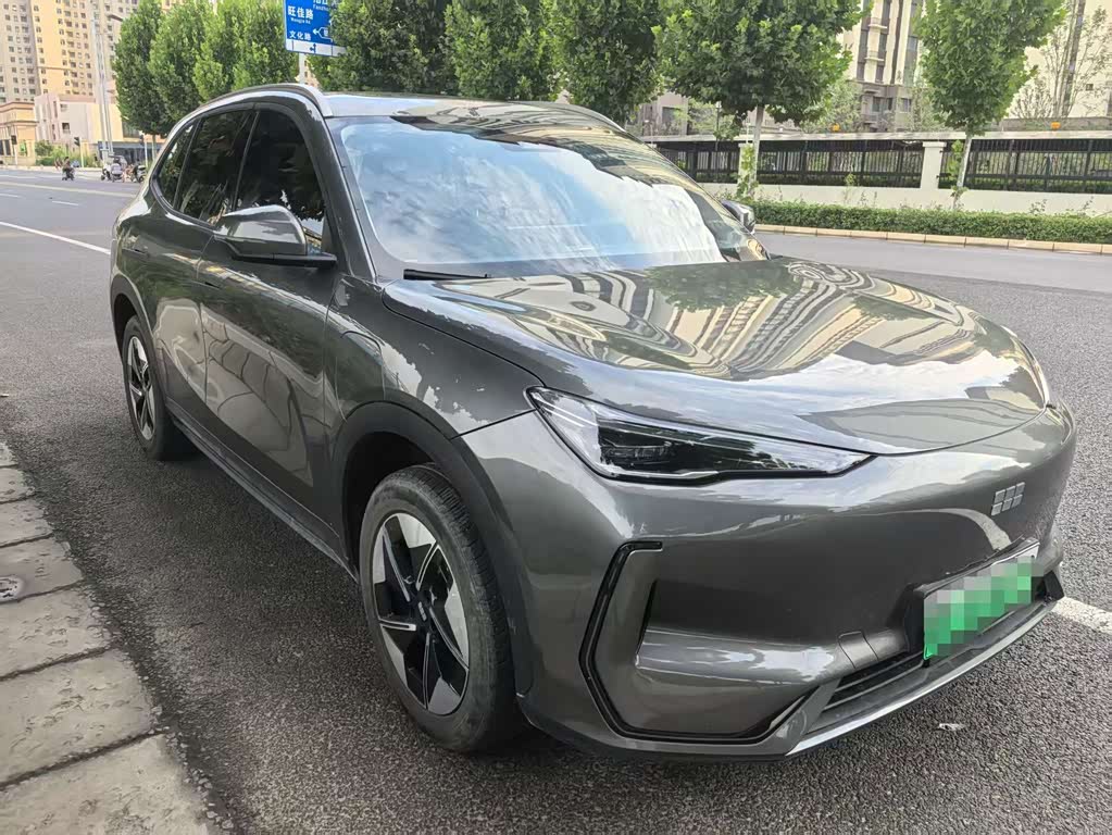 Geely Galaxy E5