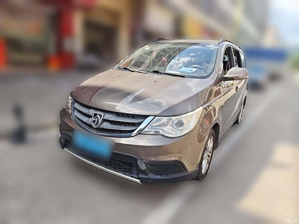 Wuling 730, 2015 2